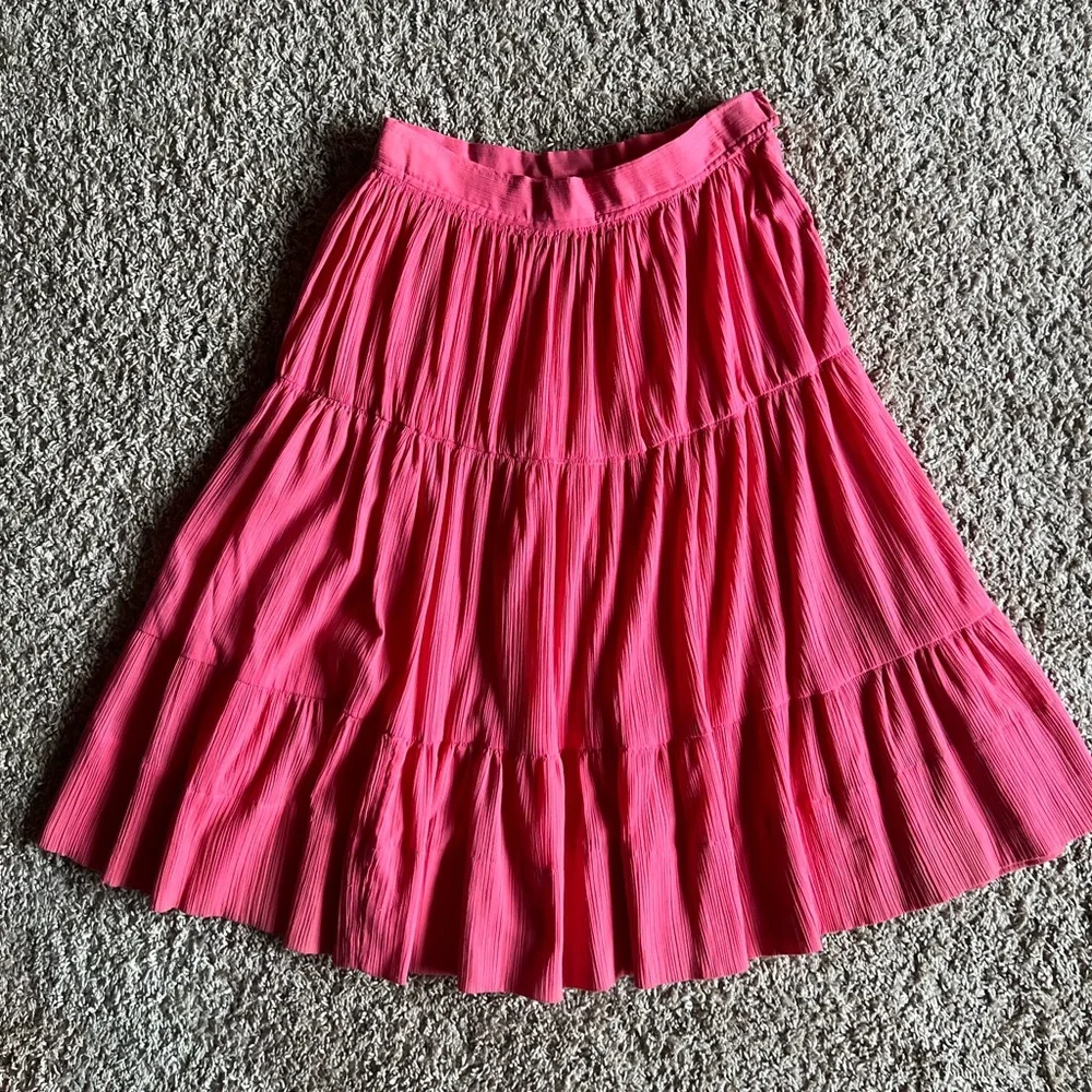 VINTAGE HANDMADE, One-Of-A-Kind Hibiscus Pink Tiered Skirt Set. - Picture 4 of 16